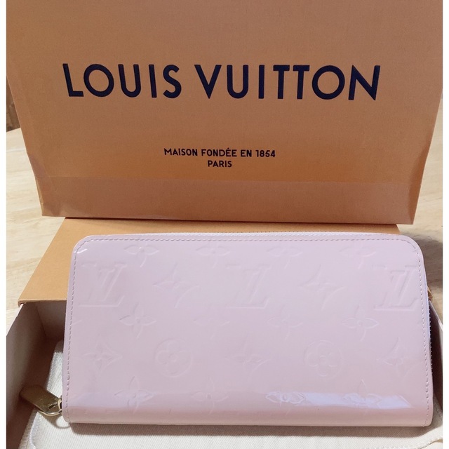 LOUIS VUITTON  ルイヴィトン　財布　モノグラム　ヴェルニ　ピンク長財布