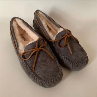 アグ(UGG)のUGG DAKOTA モカシン(スリッポン/モカシン)