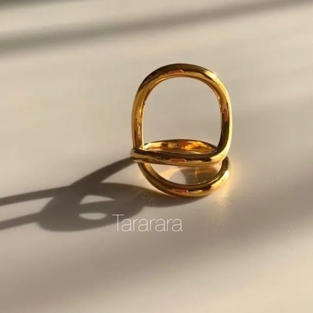 ●stainless Round twist ring●金属アレルギー対応 レディースのアクセサリー(リング(指輪))の商品写真