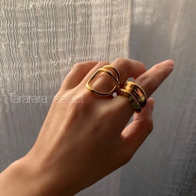 ●stainless Round twist ring●金属アレルギー対応 レディースのアクセサリー(リング(指輪))の商品写真