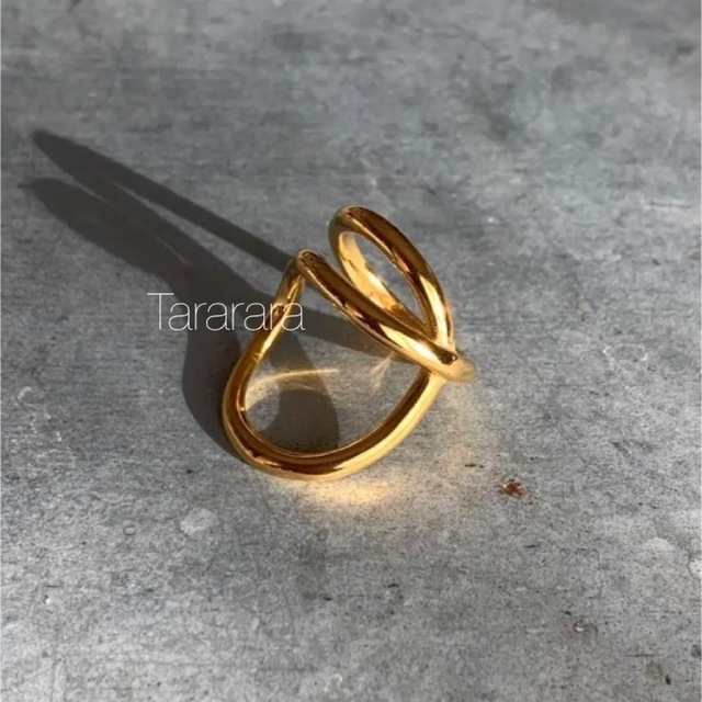 ●stainless Round twist ring●金属アレルギー対応 レディースのアクセサリー(リング(指輪))の商品写真