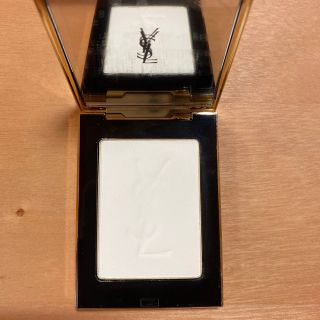 イヴサンローランボーテ(Yves Saint Laurent Beaute)のグミちゃん専用(フェイスパウダー)