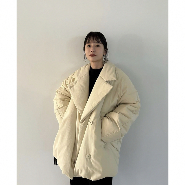 CLANE(クラネ)のCLANE COCOON SHORT DOWN COAT レディースのジャケット/アウター(ダウンジャケット)の商品写真