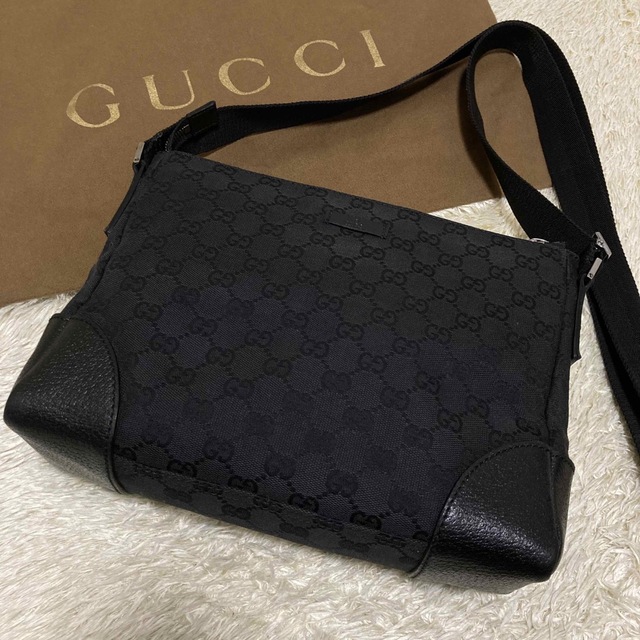 専用 グッチ ショルダーバッグ GGキャンバス×レザー ブラック 114273