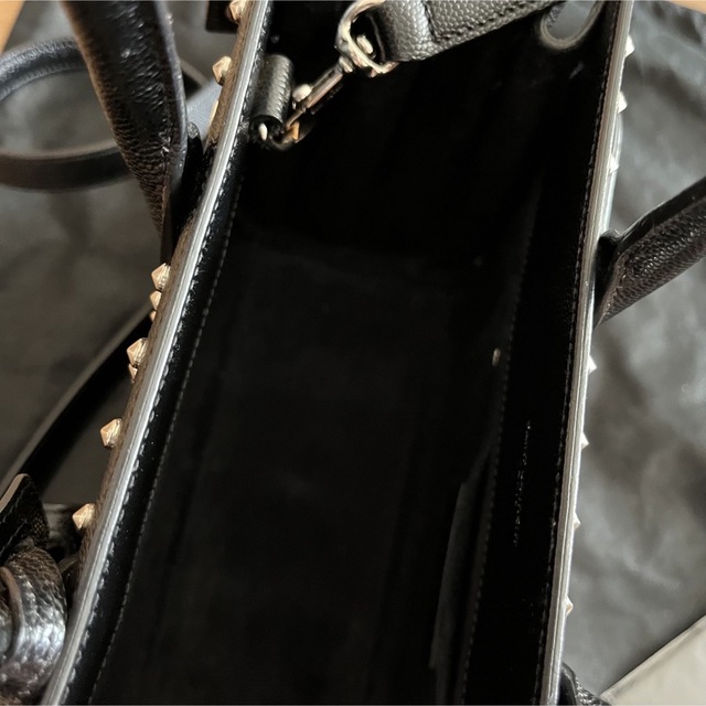 サンローラン サックドジュールナノ YSL レザー黒 スタッズ ミニハンドバッグ