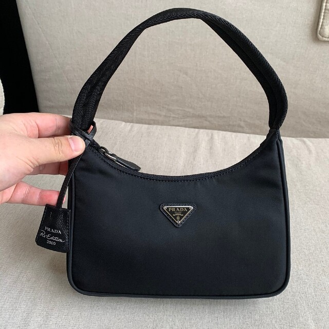 良品✨PRADA プラダ ナイロン アクセサリーポーチ ハンドバッグ 黒-