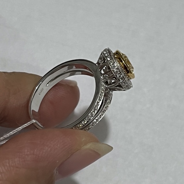 k18YG/WG 一粒ダイヤモンド　1.060ct 指輪　新品 レディースのアクセサリー(リング(指輪))の商品写真