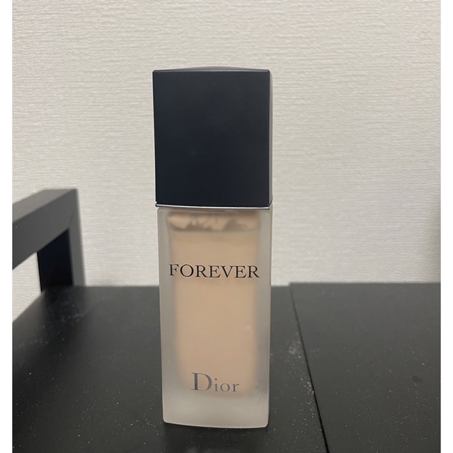 Diorスキンフォーエヴァーフルイドマット 0CR