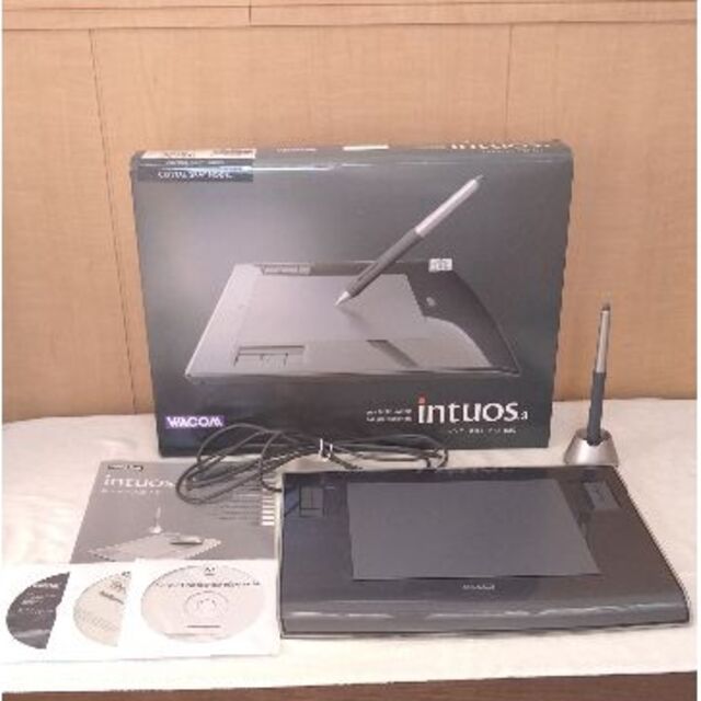 Wacom(ワコム)のWacom Intuos3 PTZ-630 スマホ/家電/カメラのPC/タブレット(PC周辺機器)の商品写真