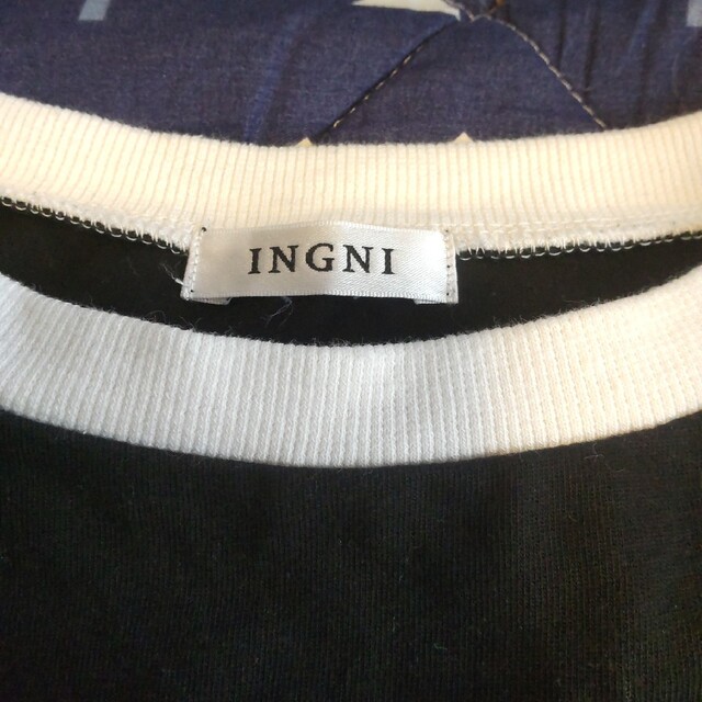 INGNI(イング)の美品☆INGNI長袖TシャツMショート丈☆ レディースのトップス(シャツ/ブラウス(長袖/七分))の商品写真