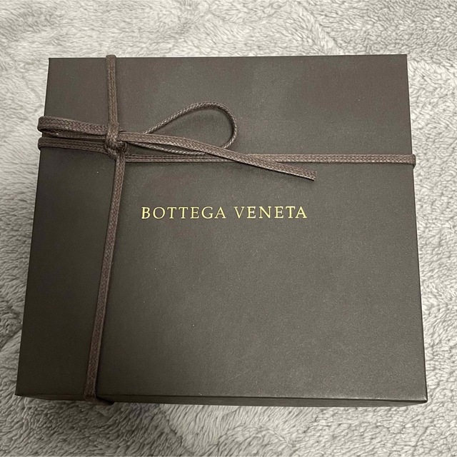 Bottega Veneta(ボッテガヴェネタ)のボッテガ　ボッテガヴェネタ　空箱　ギフトボックス　巾着　ショッパー インテリア/住まい/日用品のオフィス用品(ラッピング/包装)の商品写真