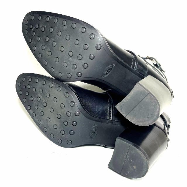 TOD'S(トッズ)の美品TOD'S トッズ 36 本革製 ベルトショートブーツ 黒 ブラック レディースの靴/シューズ(ブーツ)の商品写真
