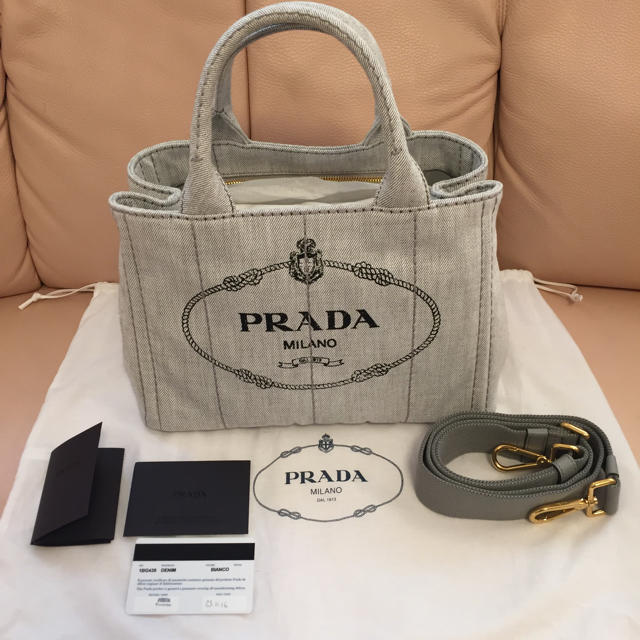 速くおよび自由な - PRADA ※本日最終値下げ☆PRADA☆カナパ ビアンコ ...