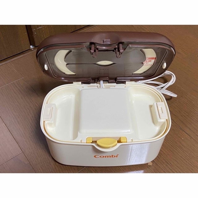 combi(コンビ)の【箱あり】combi クイックウォーマー おしりふきあたため器 キッズ/ベビー/マタニティのおむつ/トイレ用品(ベビーおしりふき)の商品写真