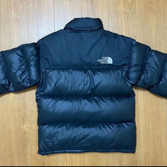 THE NORTH FACE(ザノースフェイス)の【美品】US規格★ノースフェイス　ヌプシ　ダウンジャケット　ブラック　メンズ S メンズのジャケット/アウター(ダウンジャケット)の商品写真