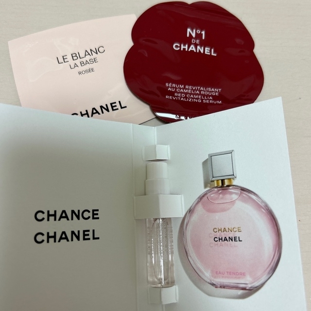 CHANEL(シャネル)のCHANEL チャンス　オータンドゥル　サンプル香水 コスメ/美容の香水(香水(女性用))の商品写真