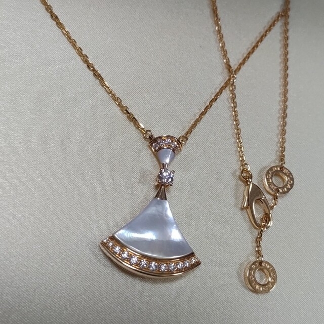 かわいい! BVLGARI - BVLGARI ディーヴァドリームネックレス MOP ネックレス かわいい! BVLGARI - BVLGARI ディーヴァドリームネックレス MOP ネックレス