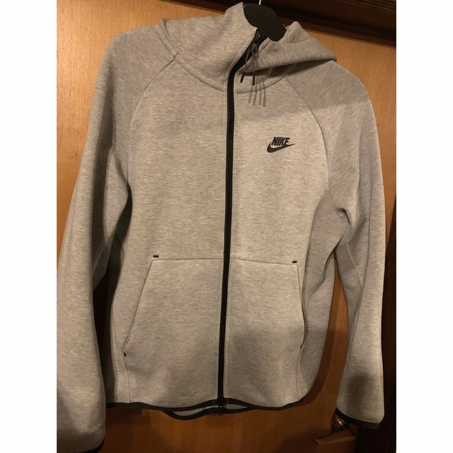 NIKE - ナイキ テックフリースパーカー Lの通販 by たい7607's shop