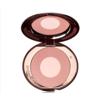 セフォラ(Sephora)の新品未使用　Charlotte Tilbury チーク Pillow Talk(チーク)