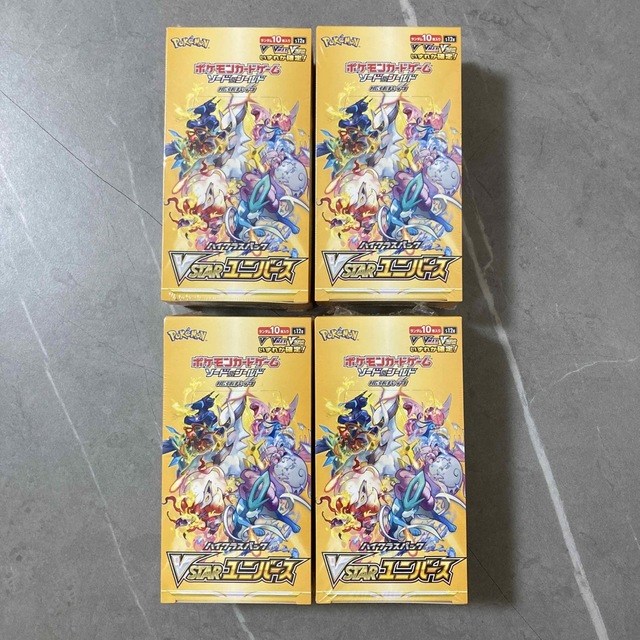 V STAR ユニバース　4BOX シュリンクあり　ポケモンカードゲーム