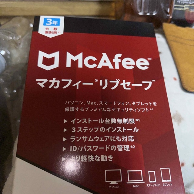 McAfeeマカフィーリブセーフ3年版 パッケージ スマホ/家電/カメラのPC/タブレット(その他)の商品写真