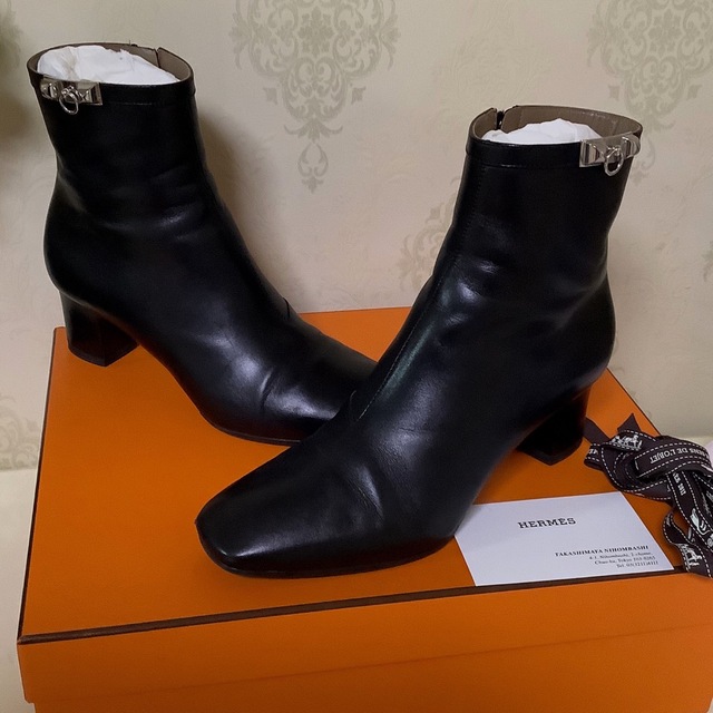 HERMES ショートブーツ 371/2 ブラック　黒　コリエドシアン