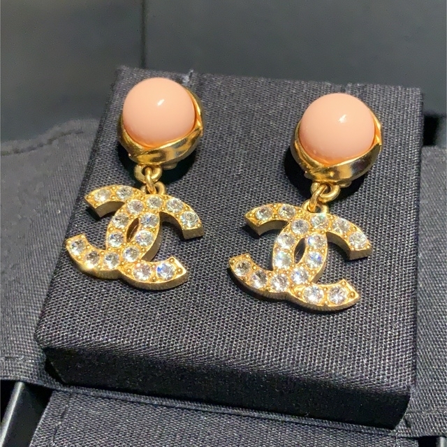 CHANEL(シャネル)の【新品未使用】CHANEL ピアス レディースのアクセサリー(ピアス)の商品写真