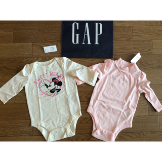 ベビーギャップ(babyGAP)の新品未使用タグ付きギャップDisneyロンパース白ピンク長袖2点セット60肌着(ロンパース)