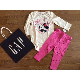 ベビーギャップ(babyGAP)の新品未使用タグ付ギャップDisney長袖ロンパース白ハート星ピンク2点セット80(パンツ)