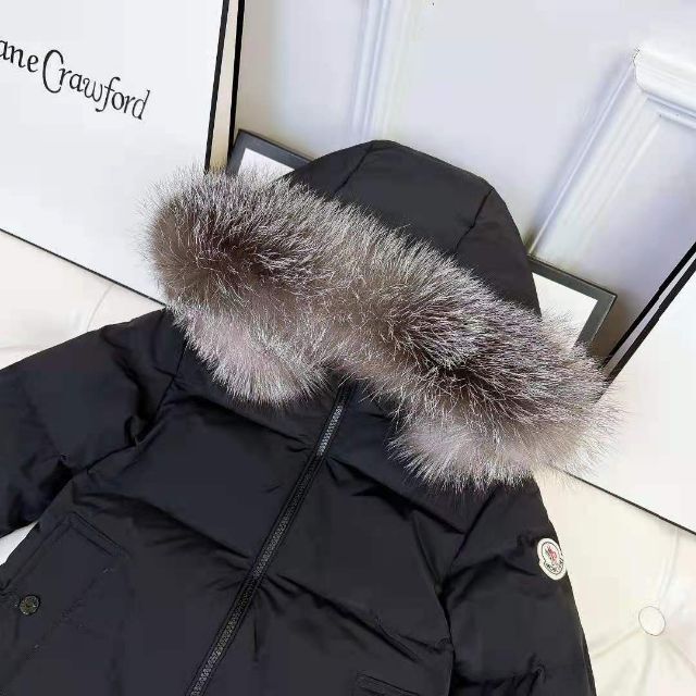 美品 モンクレール 150-