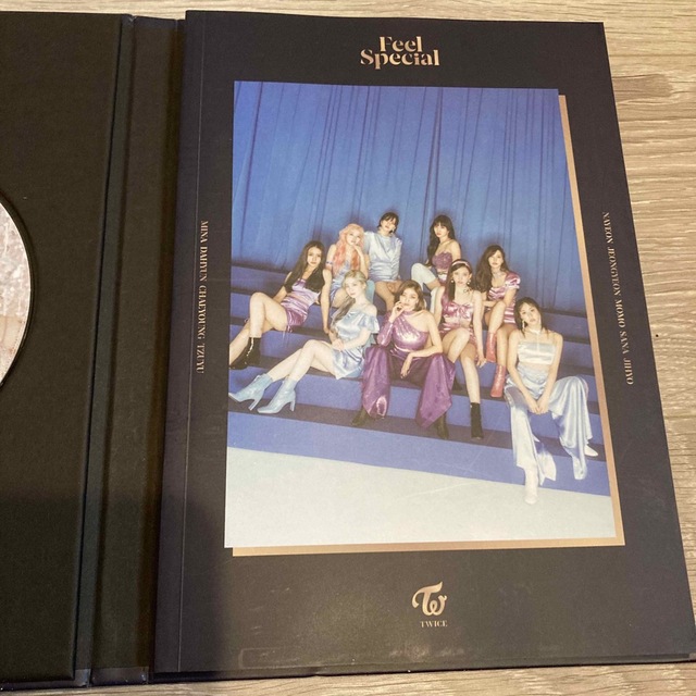 TWICE(トゥワイス)のtwice CD エンタメ/ホビーのCD(K-POP/アジア)の商品写真