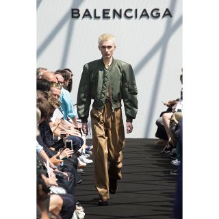 バレンシアガ(Balenciaga)のバレンシアガ　ma-1 ジャケット　(ブルゾン)