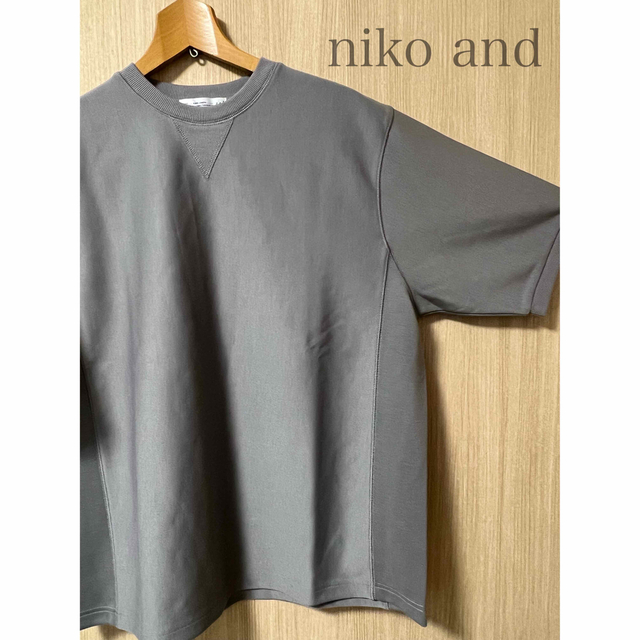 niko and...(ニコアンド)のメンズ　niko and 半袖　Tシャツ メンズのトップス(Tシャツ/カットソー(半袖/袖なし))の商品写真