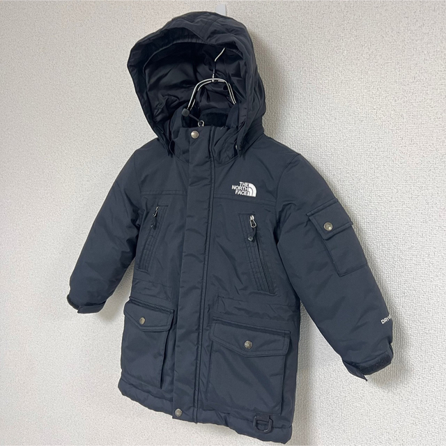 THE NORTH FACE(ザノースフェイス)のノースフェイス　ダウンジャケット　海外限定　キッズ　100サイズ 黒　ブラック キッズ/ベビー/マタニティのキッズ服男の子用(90cm~)(ジャケット/上着)の商品写真