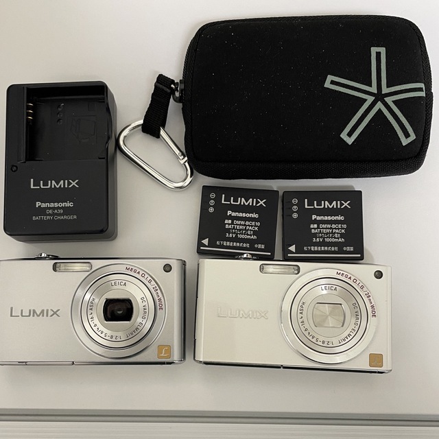 デジタルカメラ　LUMIX ルミックス　DMC-FX33 ホワイト　シルバーカメラ