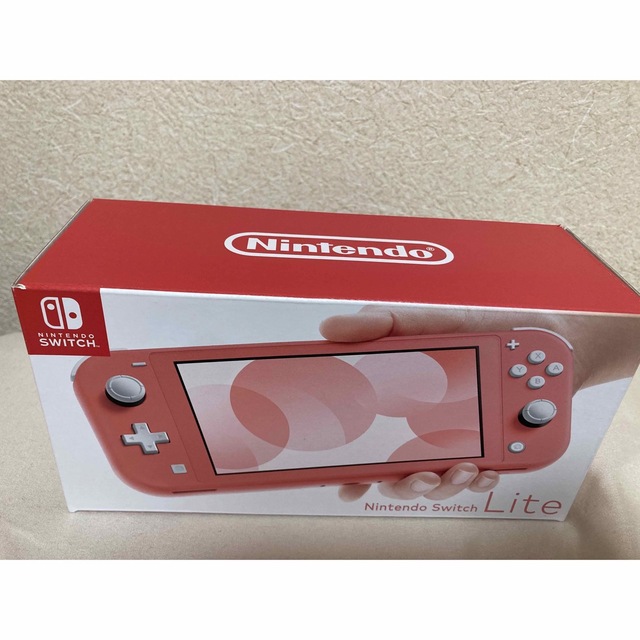 新品・未使用NINTENDO SWITCH LITE コーラル