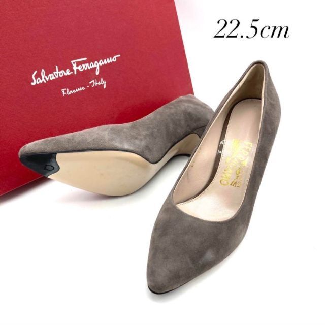 ✨新品未使用✨ 箱付き✨ Ferragamo 22.5cm スエード グレー