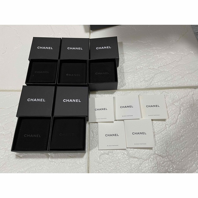 CHANEL ピアス空箱 - www.sorbillomenu.com