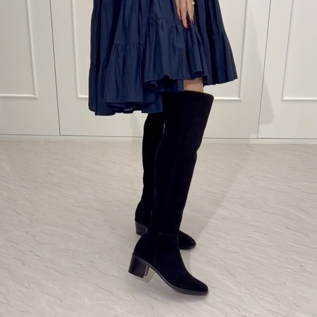 DIANA - DIANAスエードニーハイブーツの通販 by 発送2/3〜再開 DIANA - DIANAスエードニーハイブーツの通販 by 発送2/3〜再開
