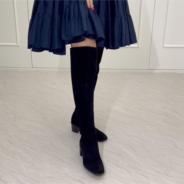 DIANA - DIANAスエードニーハイブーツの通販 by 発送2/3〜再開 DIANA - DIANAスエードニーハイブーツの通販 by 発送2/3〜再開