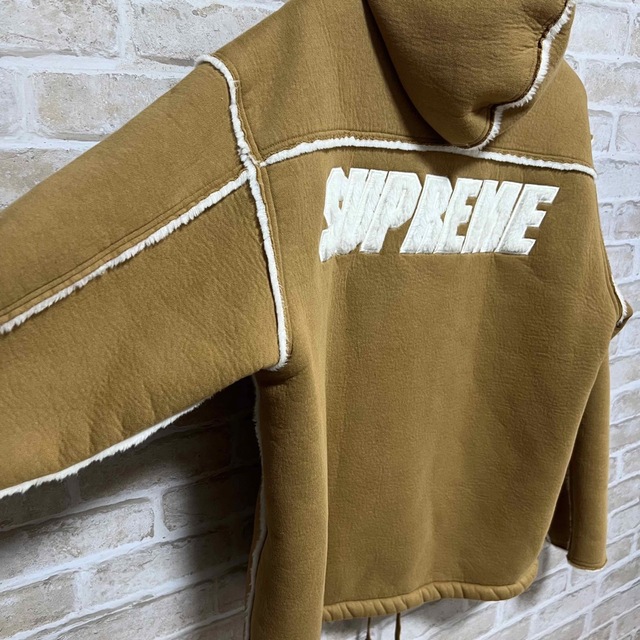 【希少XLサイズ】シュプリーム ロゴ入り ムートンジップパーカージャケット 美品 【希少XLサイズ】シュプリーム ロゴ入り ムートンジップパーカージャケット 美品