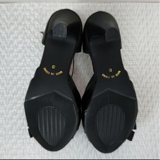 ブラック パールビジュー付アンクルストラップパンプス  サイズS レディースの靴/シューズ(ハイヒール/パンプス)の商品写真