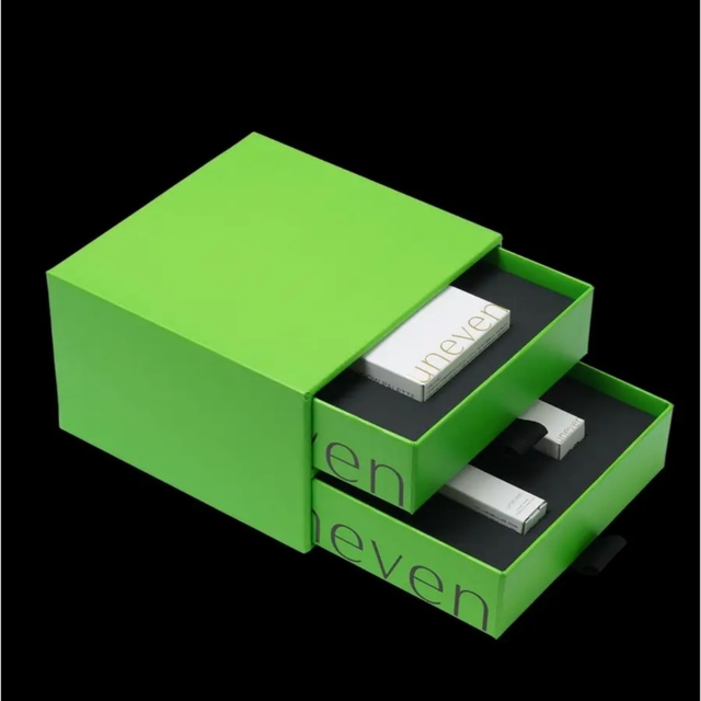 uneven クリスマスコフレ 新品未使用