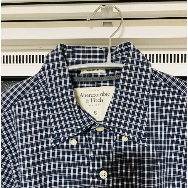 Abercrombie&Fitch(アバクロンビーアンドフィッチ)のAbercrombie & Fitch チェックシャツ　メンズS メンズのトップス(シャツ)の商品写真