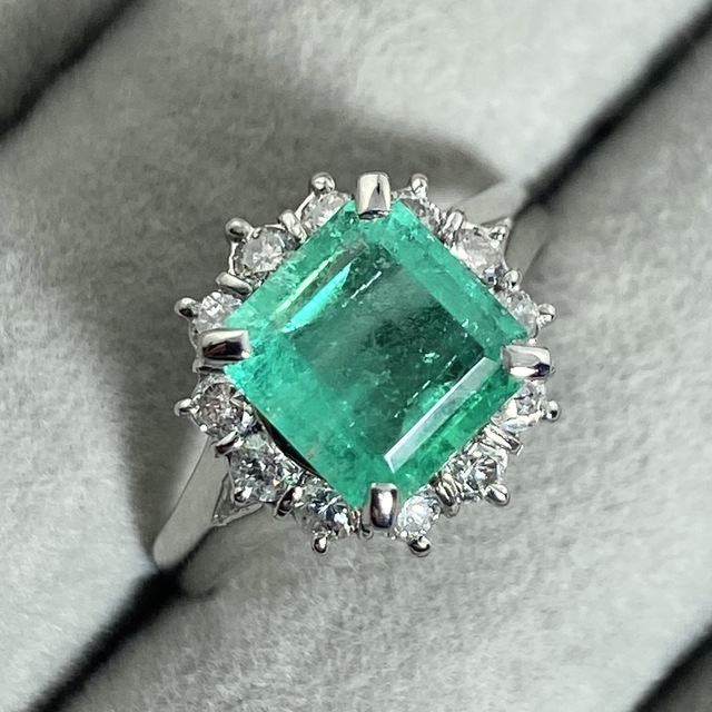 一部予約販売中】 【17-25】エメラルド ダイヤモンド リング E1.7ct D0