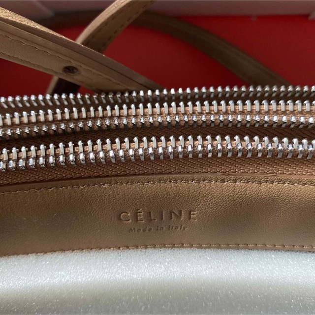 celine(セリーヌ)の専用　CELINE セリーヌ　トリオ　ラージ　キャメル　シルバー　ショルダー レディースのバッグ(ショルダーバッグ)の商品写真