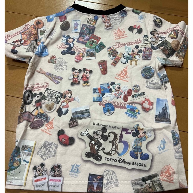 Disney(ディズニー)のディズニー　35周年記念Tシャツ　100 キッズ/ベビー/マタニティのキッズ服男の子用(90cm~)(Tシャツ/カットソー)の商品写真