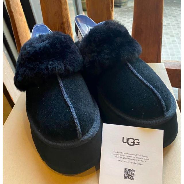 UGG - 完売しました。。。✨新品✨24幅広～25✨UGG✨FUNKETTE✨ファン