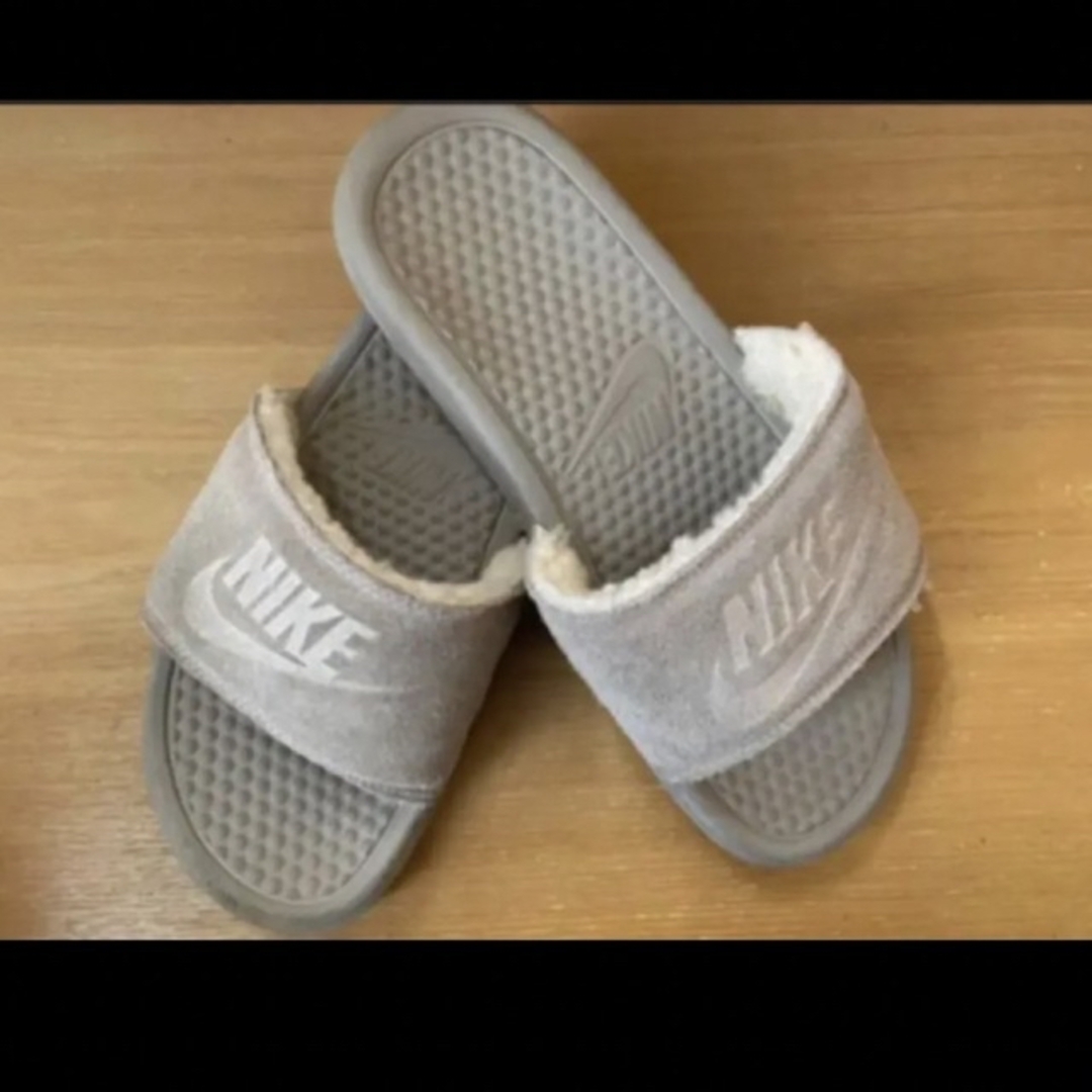 NIKE - 完売商品 ナイキ NIKE ボア ベナッシ サンダル シャワー NIKE - 完売商品 ナイキ NIKE ボア ベナッシ サンダル シャワー