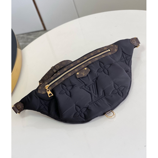 ヴィトン(LOUIS VUITTON) ウエストポーチ(メンズ)の通販 200点以上 ヴィトン(LOUIS VUITTON) ウエストポーチ(メンズ)の通販 200点以上